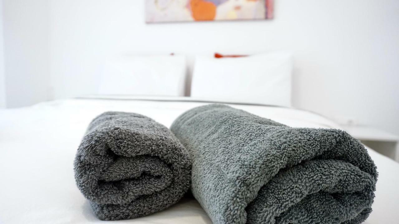 Urban Design Apt In Athena Bagian luar foto