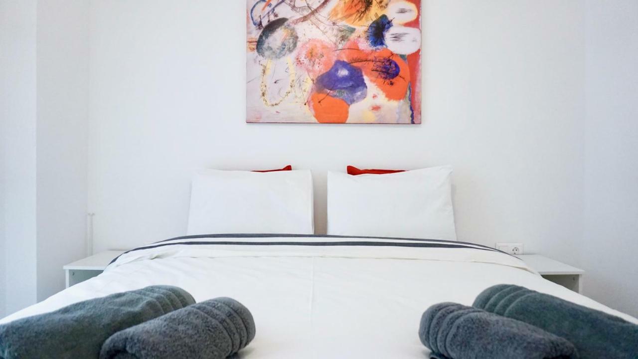 Urban Design Apt In Athena Bagian luar foto