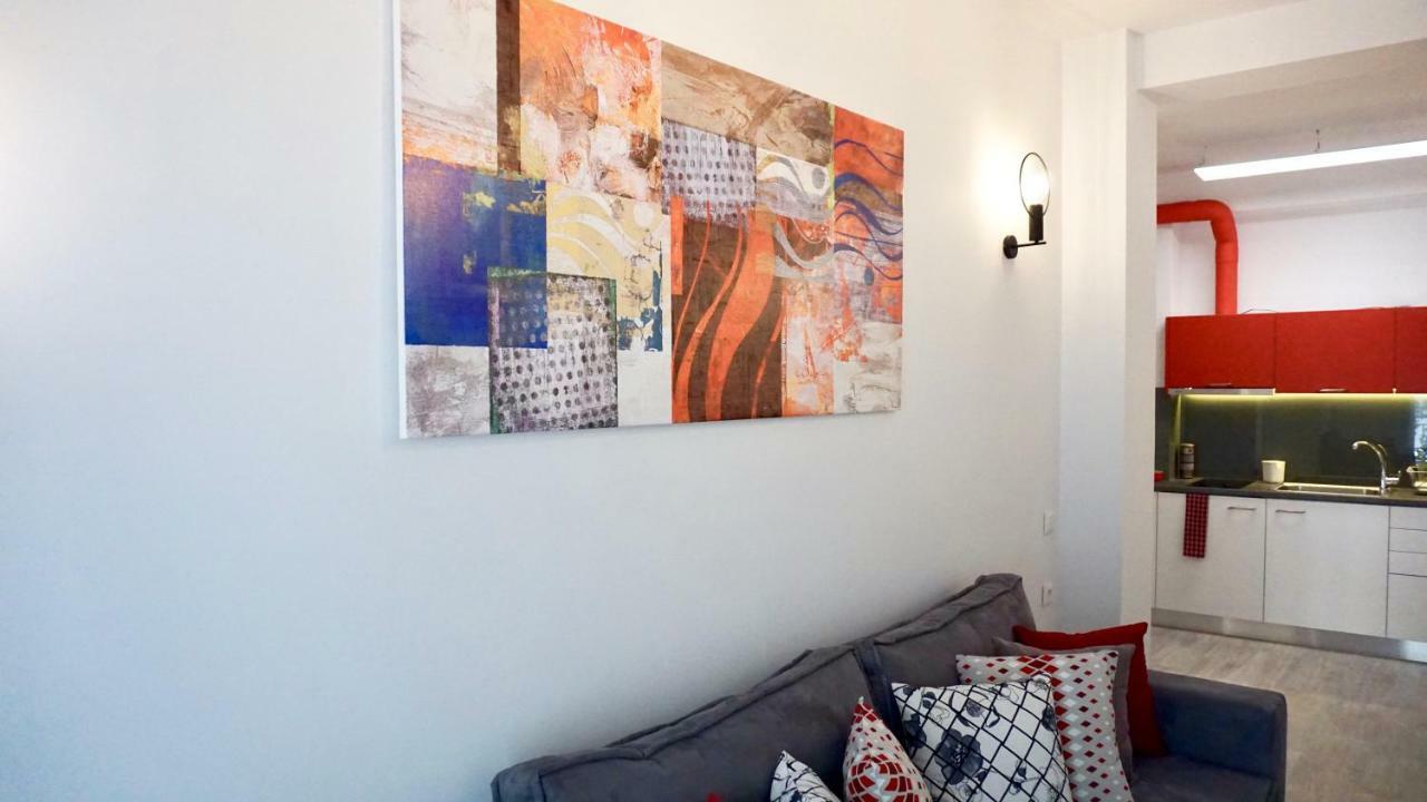 Urban Design Apt In Athena Bagian luar foto