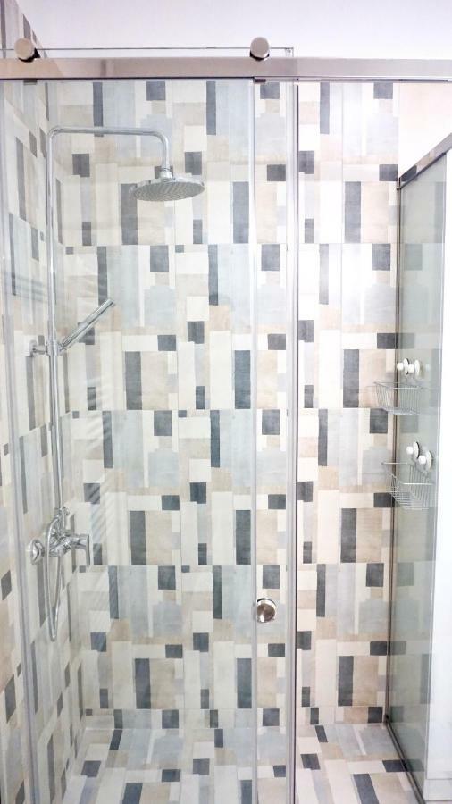 Urban Design Apt In Athena Bagian luar foto