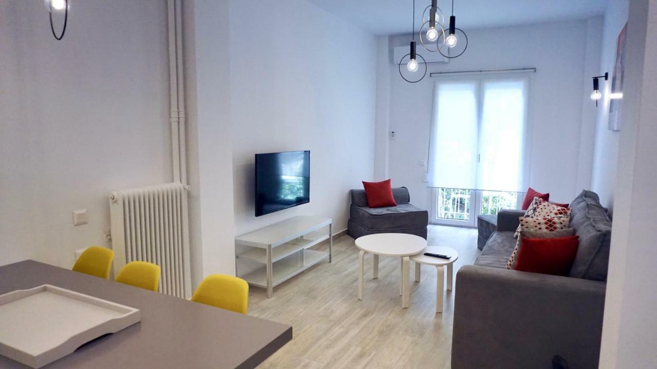 Urban Design Apt In Athena Bagian luar foto
