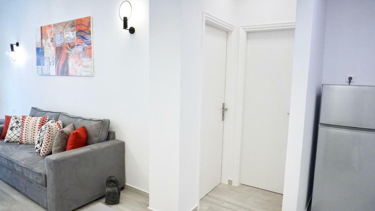 Urban Design Apt In Athena Bagian luar foto